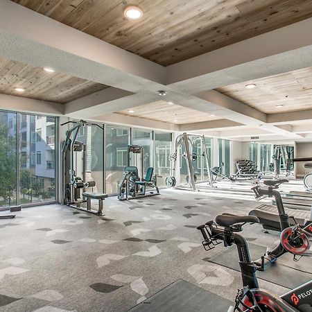 Lush Downtown Condo On Riverwalk W King Ste, Free Parking, Pet Friendly, Centrally Located On Riverwalk San Antonio Exterior photo