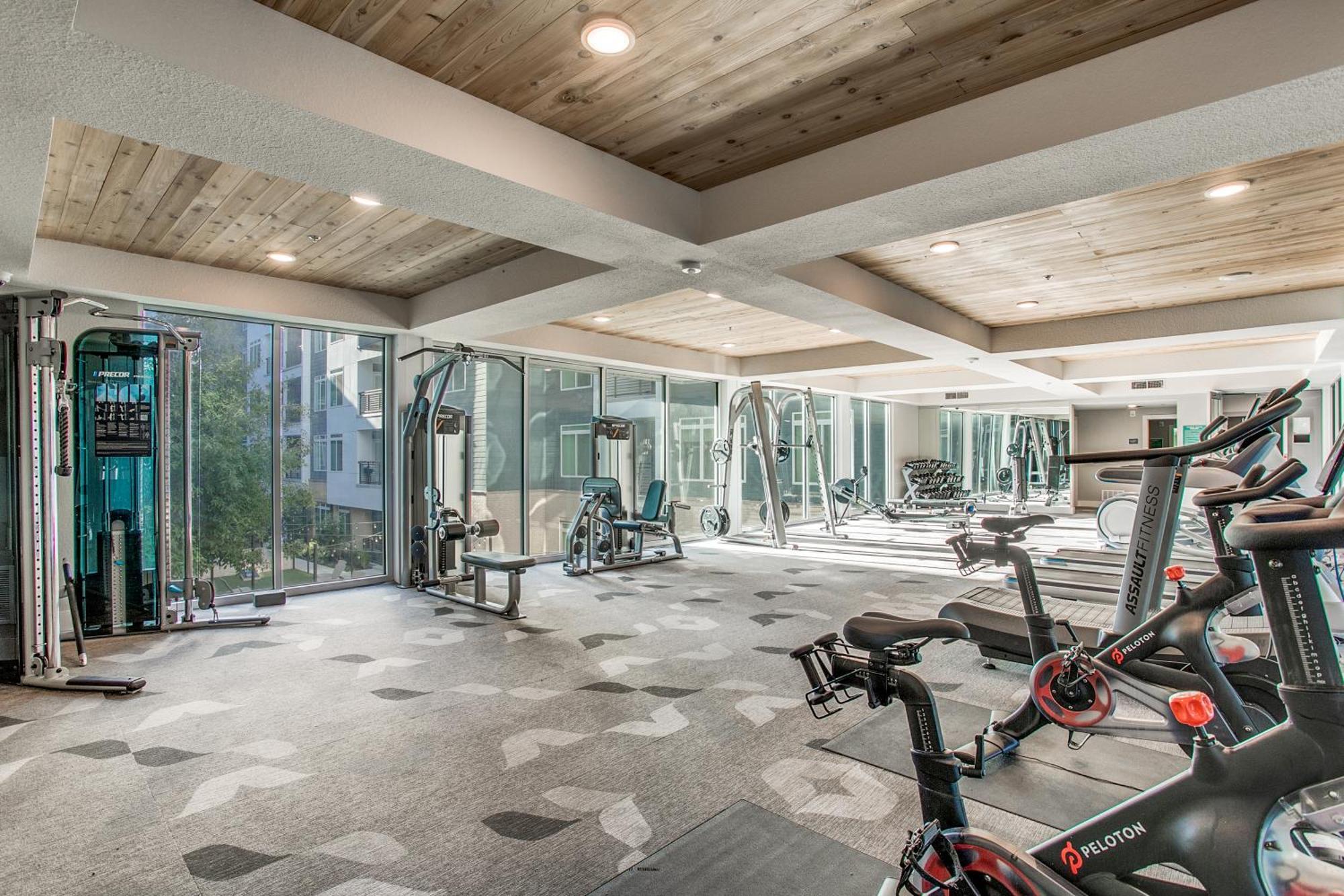 Lush Downtown Condo On Riverwalk W King Ste, Free Parking, Pet Friendly, Centrally Located On Riverwalk San Antonio Exterior photo