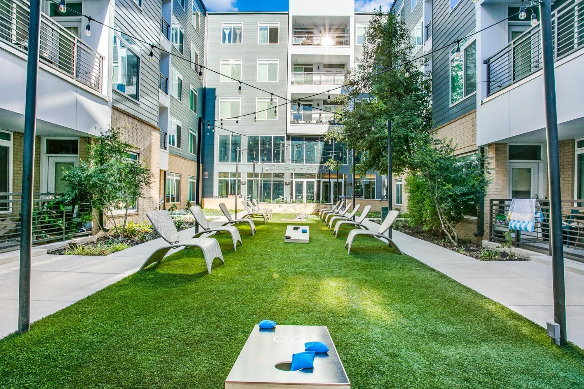 Lush Downtown Condo On Riverwalk W King Ste, Free Parking, Pet Friendly, Centrally Located On Riverwalk San Antonio Exterior photo